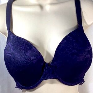 Savage push up upper lace navy blue bra size 38DD EUC
